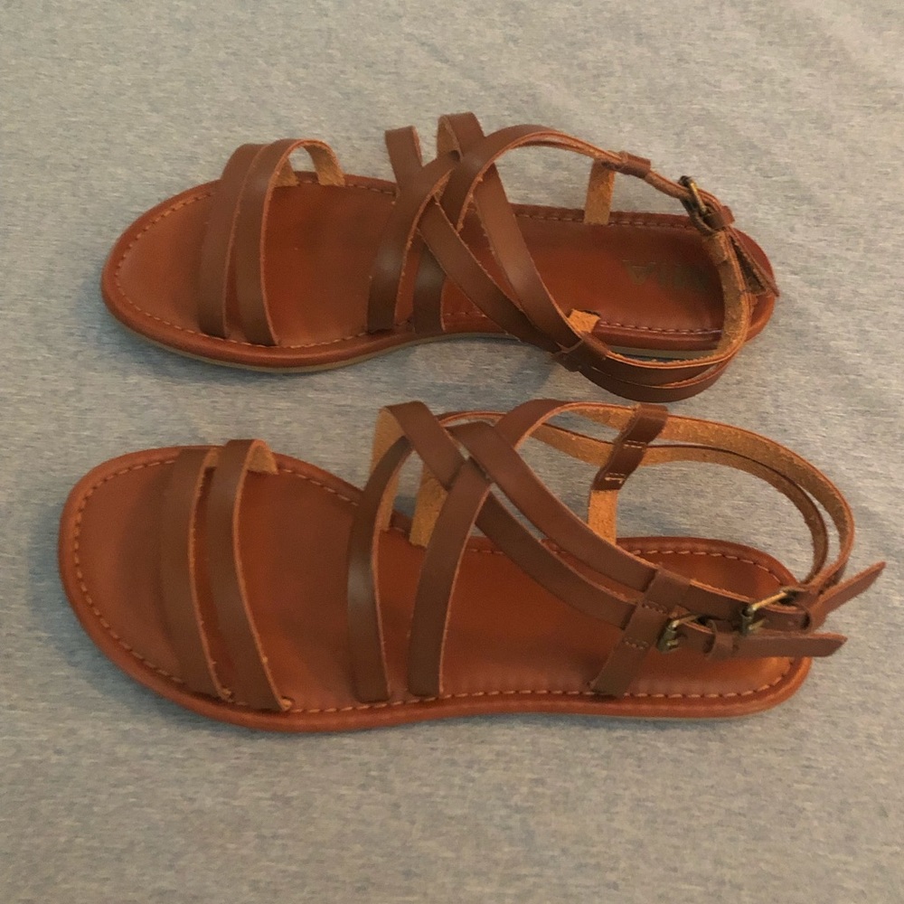 Mia Sandals